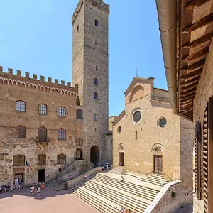 Sangi - With Amazing View Of The Duomo San Gimignano