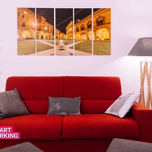 Di Design Alle Due Torri , Bologna Italy