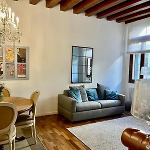 Santa Caterina: Charming , Treviso Italy